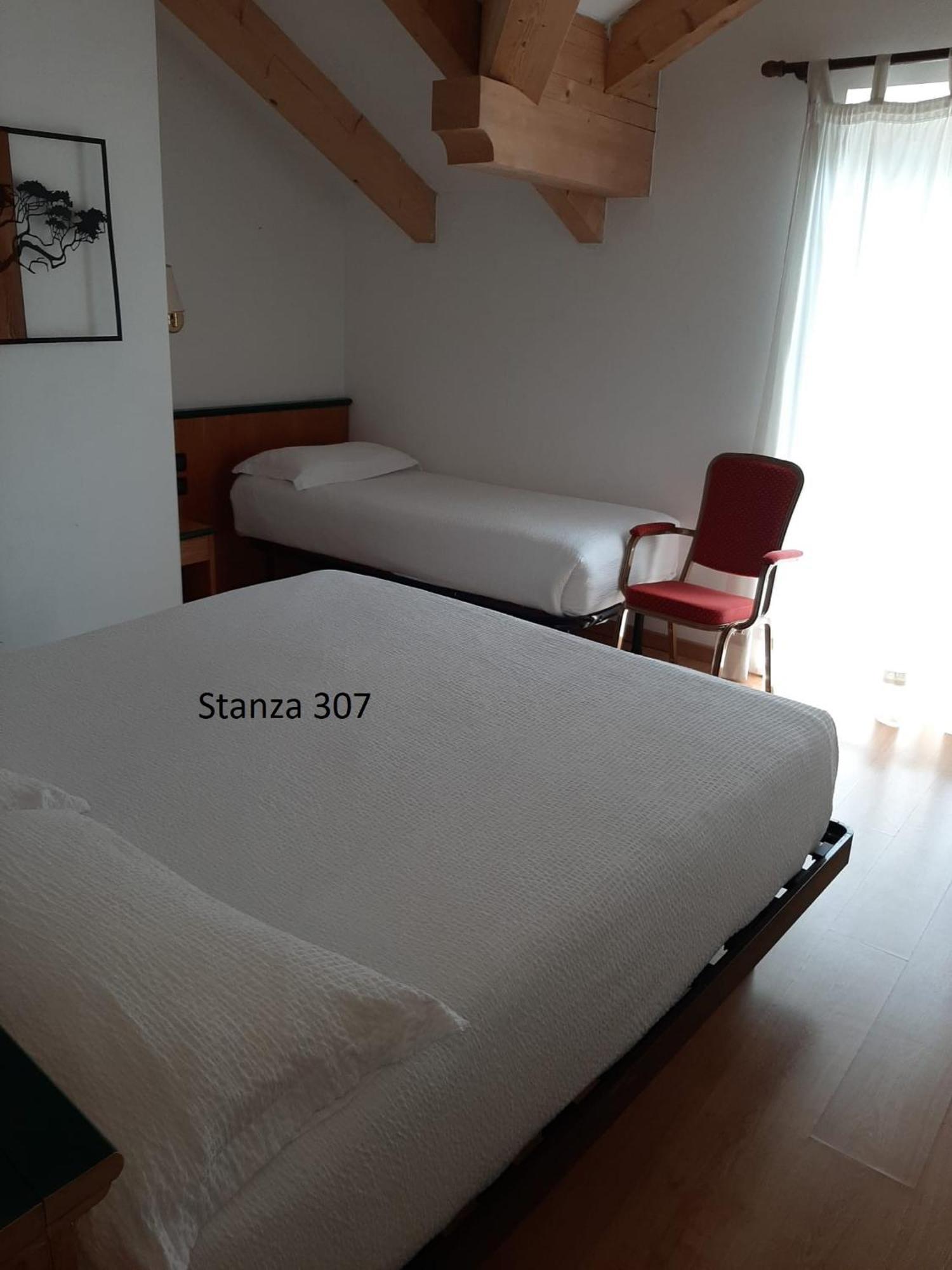 Hotel Pizboe Mazzin Luaran gambar
