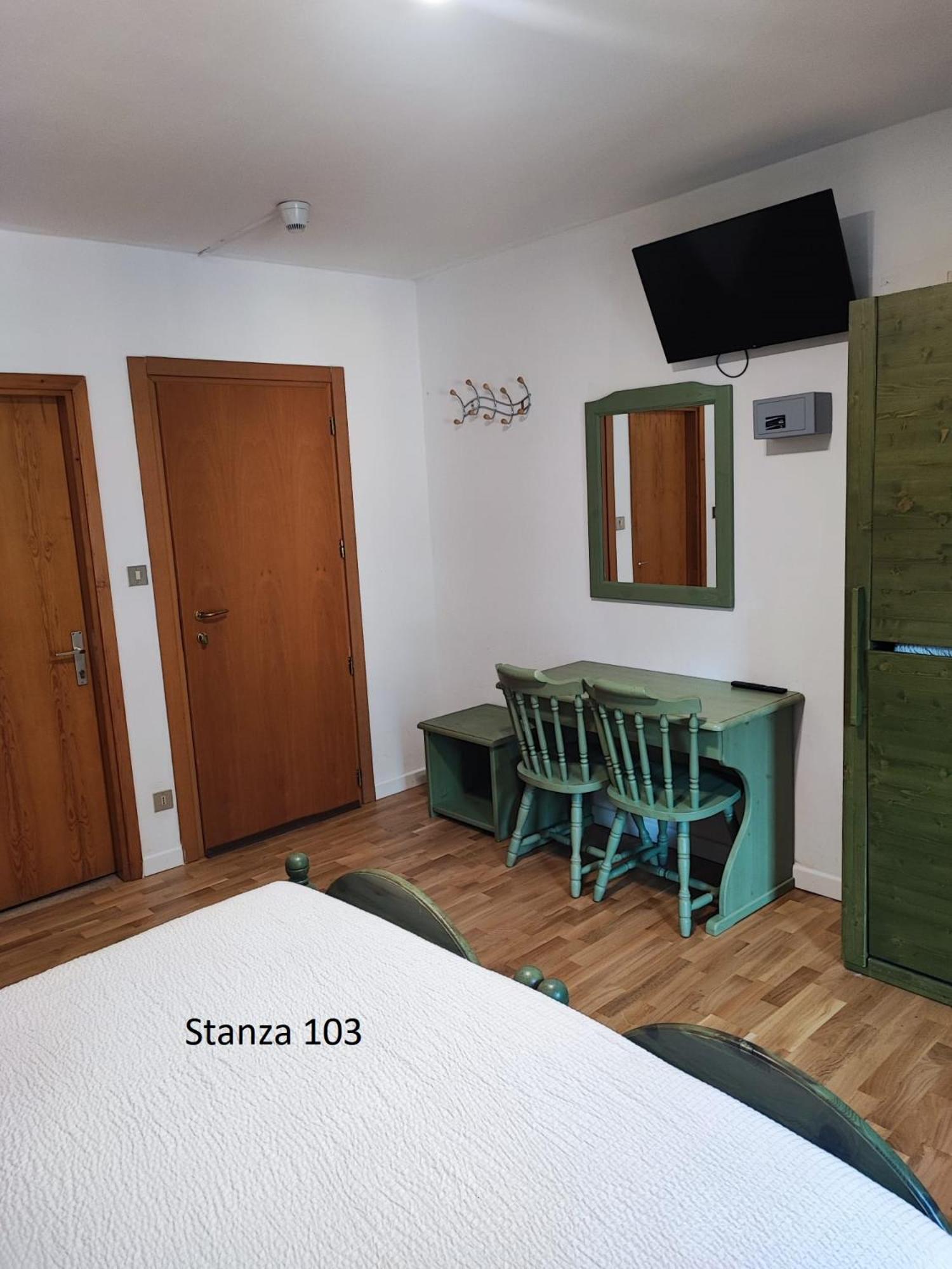 Hotel Pizboe Mazzin Luaran gambar