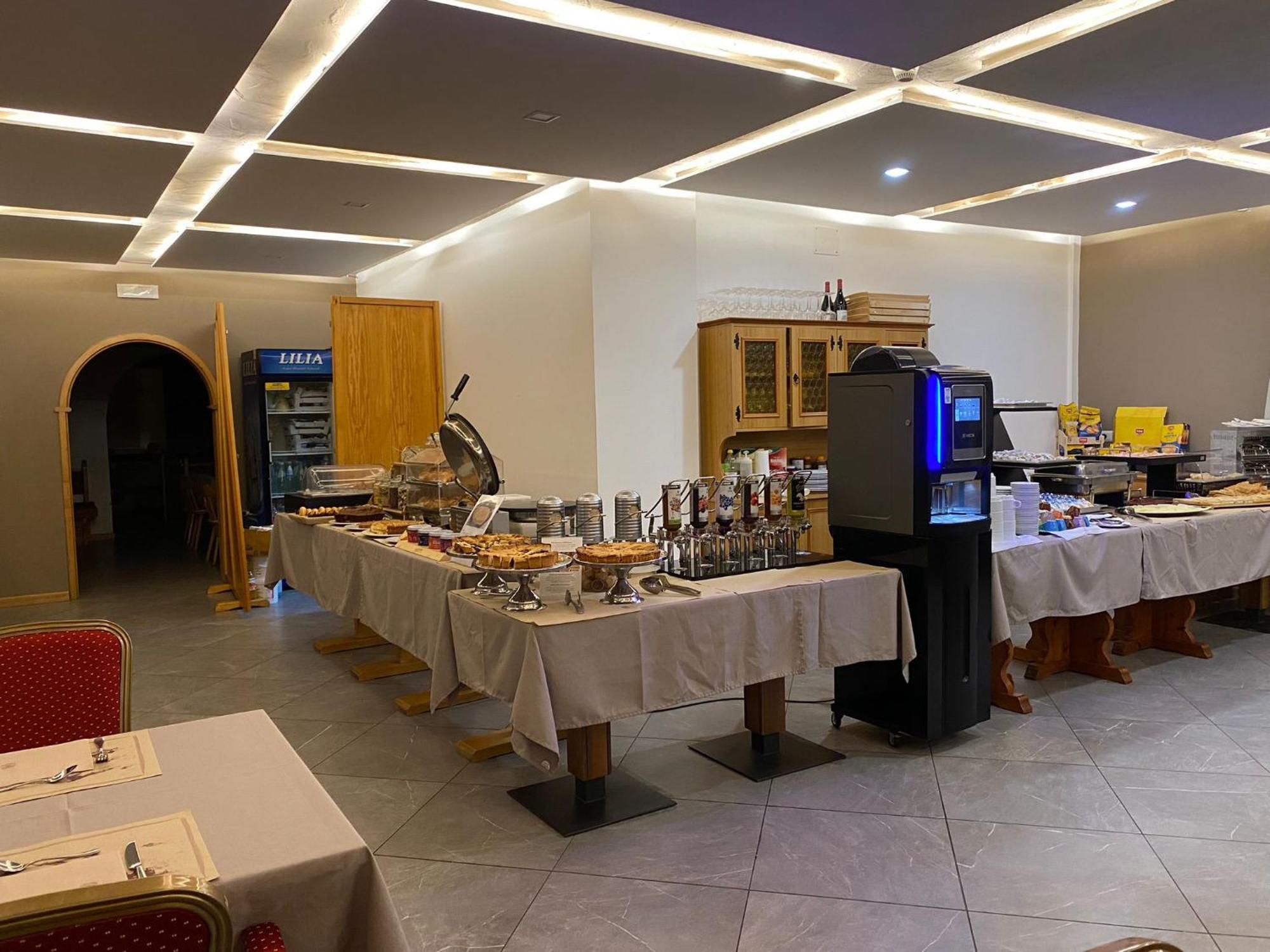 Hotel Pizboe Mazzin Luaran gambar